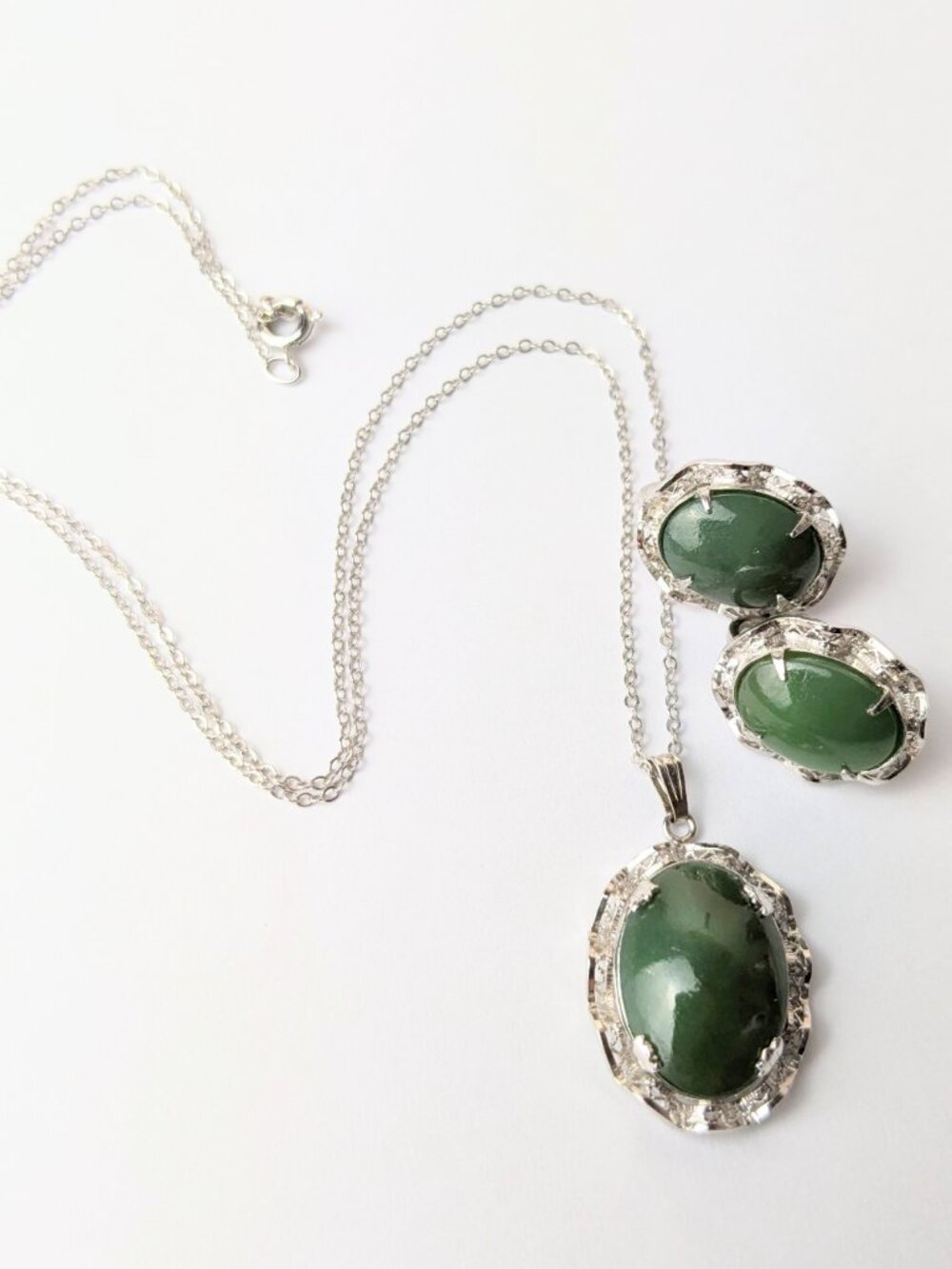 Matching Jade Necklace and Clip-On Earrings, Vintage